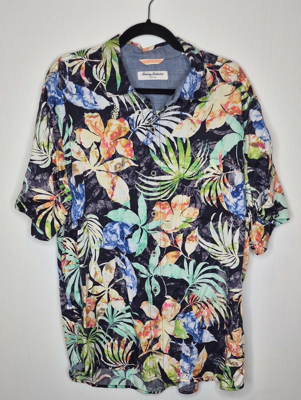 Tommy Bahama Tropical Floral Camp Shirt Size XL Extra Large Men's